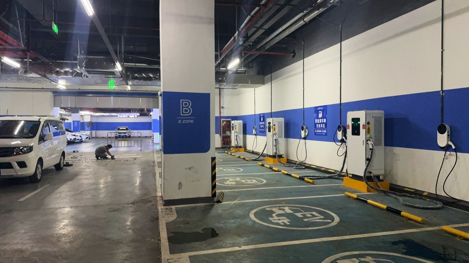 ���հ�������㳡qyǧ��-ǧ�����ѻ�-ǧ�����ѻ�������վ