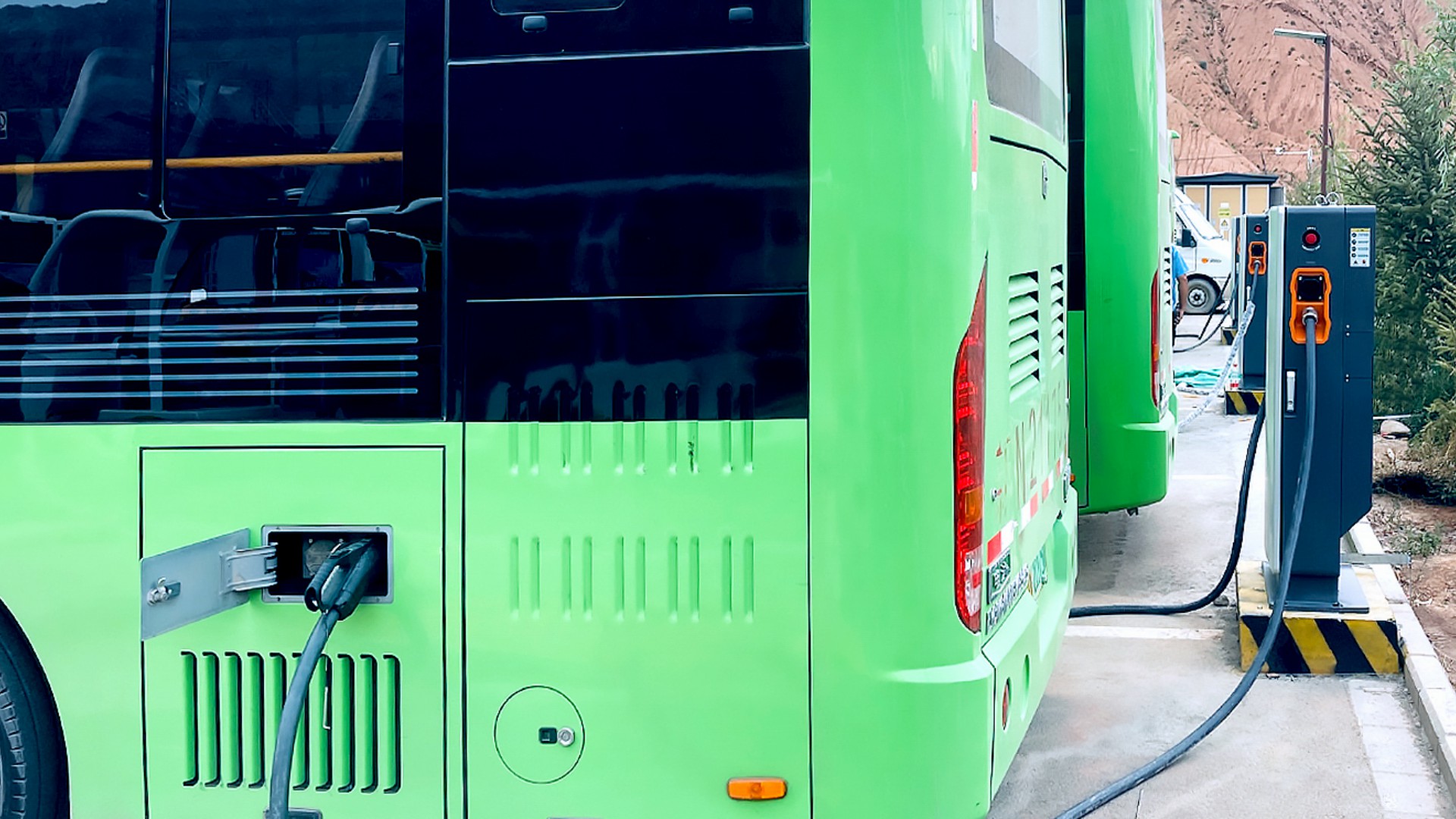 �����չ������վ